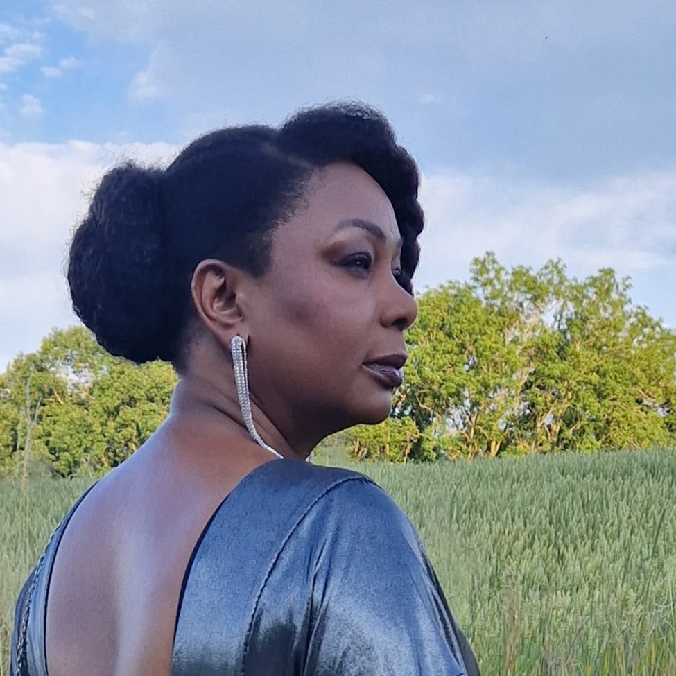 Yvette Bessard Munganga